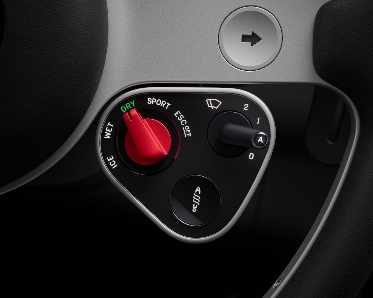 FERRARI-LUCE_SATELLITE_R_HERO_sRGB_6K_72DPI_5X4